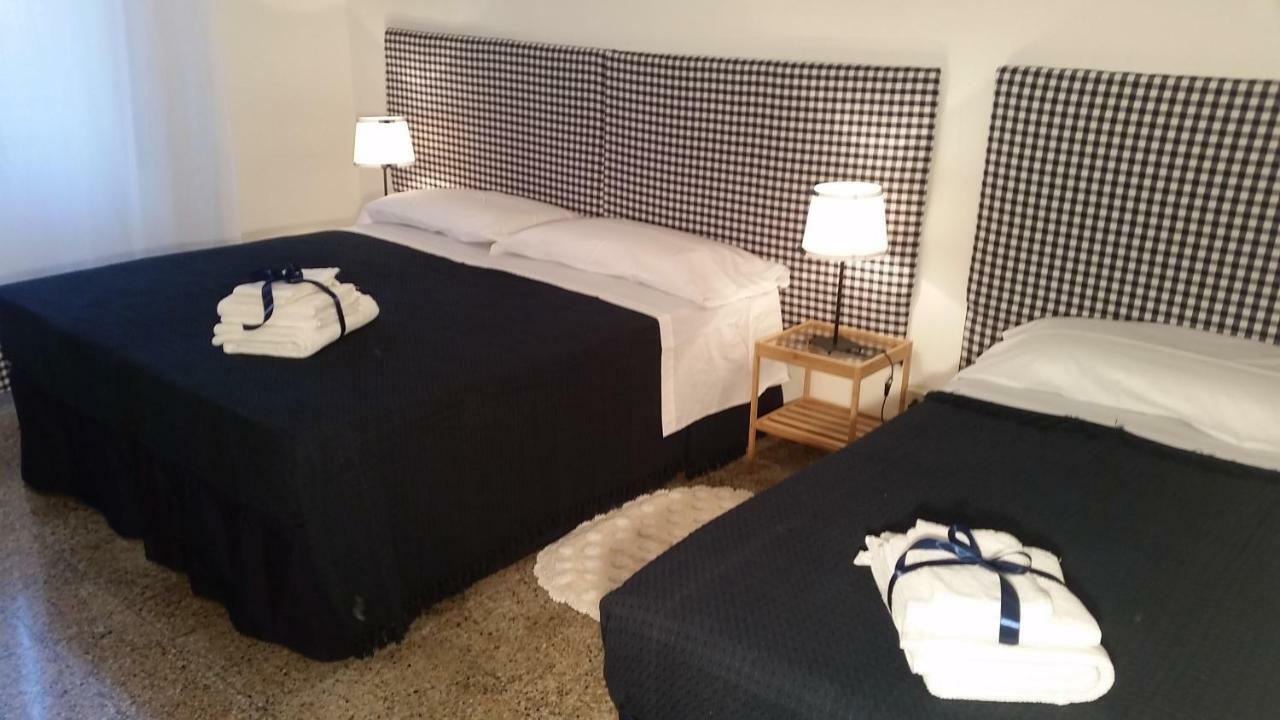 In Vacanza Da Marinella 알벤가 외부 사진
